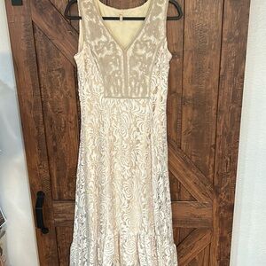NEW REBA,Embroidered lace beautiful dress